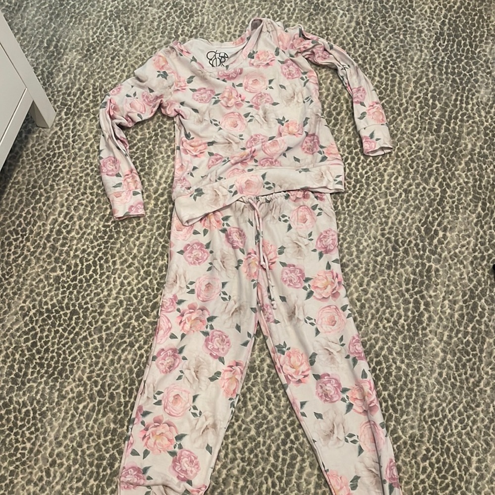 Chaser size small lounge set